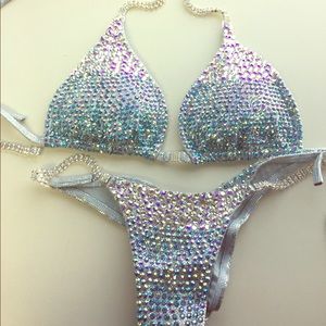 SOLD‼️ Competition bikini